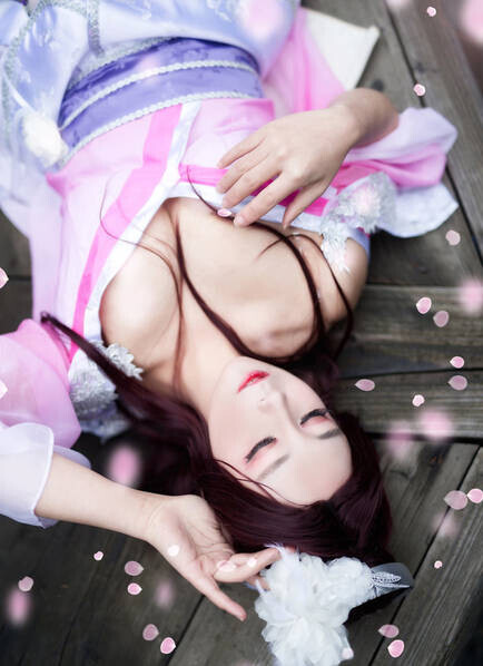 爆笑整蛊：路人遇到恐龙的反应